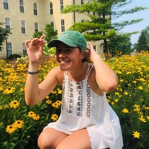 Meet your Posher, Alexandra